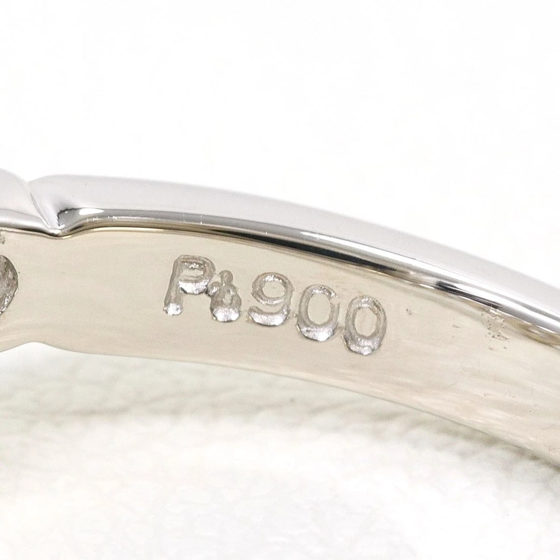 PT900 PLATINUM RINGDIAMOND - 2