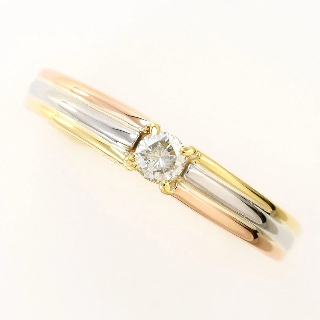 PT900 PLATINUM K18 RING DIAMOND: PT900 Platinum K18 Ring Diamond Brand: No Brand Type/Style: Ring Material: PT900 Platinum K18, Main Stone/Creation Diamond Color: Silver Size: US 8 1/2 Accessories: None Accessories Notice: When