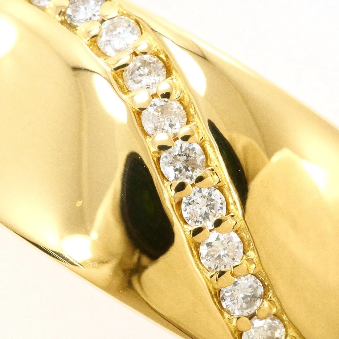 K18 18K GOLD RING DIAMOND: K18 18k gold Ring Diamond Brand: No Brand Type/Style: Ring Material: 18k gold, Main Stone/Creation Diamond Color: Gold Size: US7 Accessories: None Accessories Notice: When purchasing pre-owned goods,