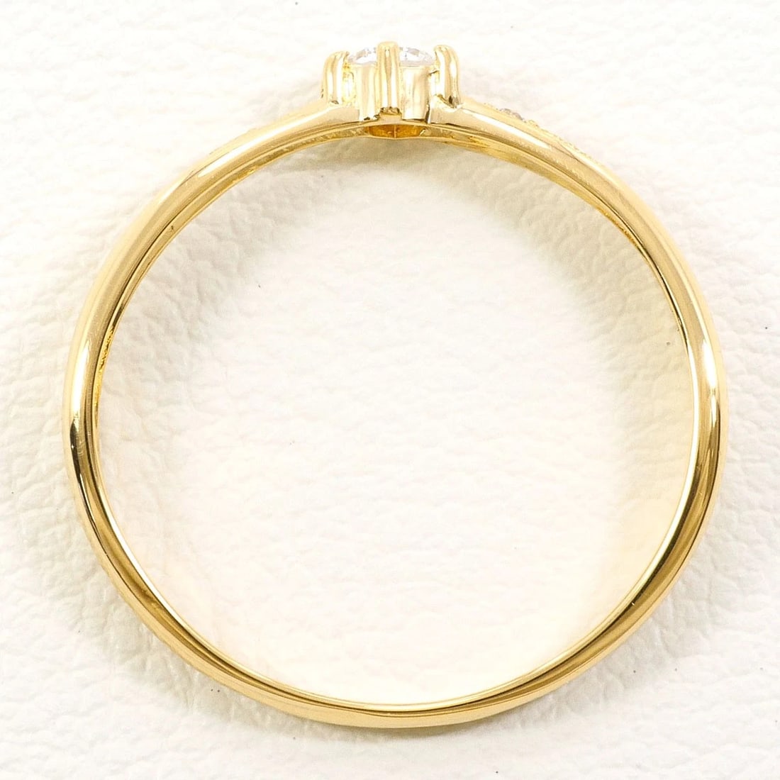 18K GOLD RING 1DIAMOND: 18k gold Ring 1Diamond Brand: No Brand Type/Style: Ring Material: 18k gold, Main Stone/Creation Diamond Color: Gold Size: US 6 1/4 Accessories: None Accessories Notice: When purchasing pre-owned