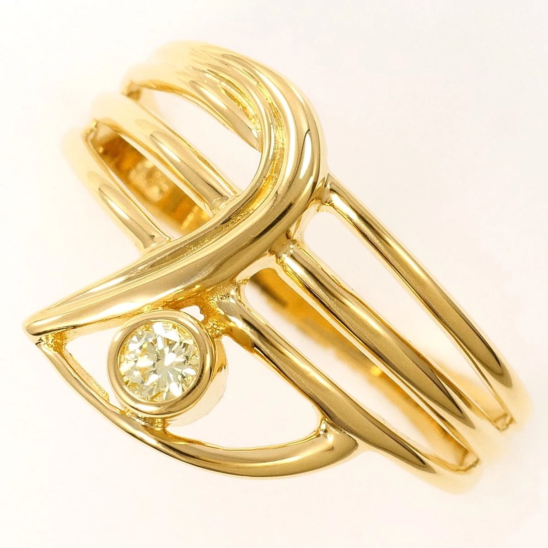 K18 18K GOLD RING DIAMOND: K18 18k gold Ring Diamond Brand: No Brand Type/Style: Ring Material: 18k gold, Main Stone/Creation Diamond Color: Gold Size: US7 Accessories: None Accessories Notice: When purchasing pre-owned goods,