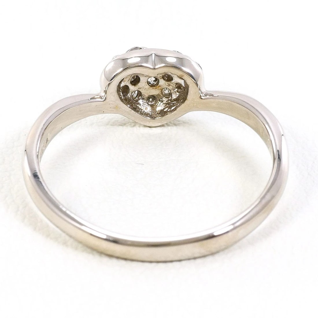 K18 18K GOLD RING DIAMOND: K18 18k gold Ring Diamond Brand: No Brand Type/Style: Ring Material: 18k gold, Main Stone/Creation Diamond Color: Gold Size: US 6 1/4 Accessories: None Accessories Notice: When purchasing pre-owned