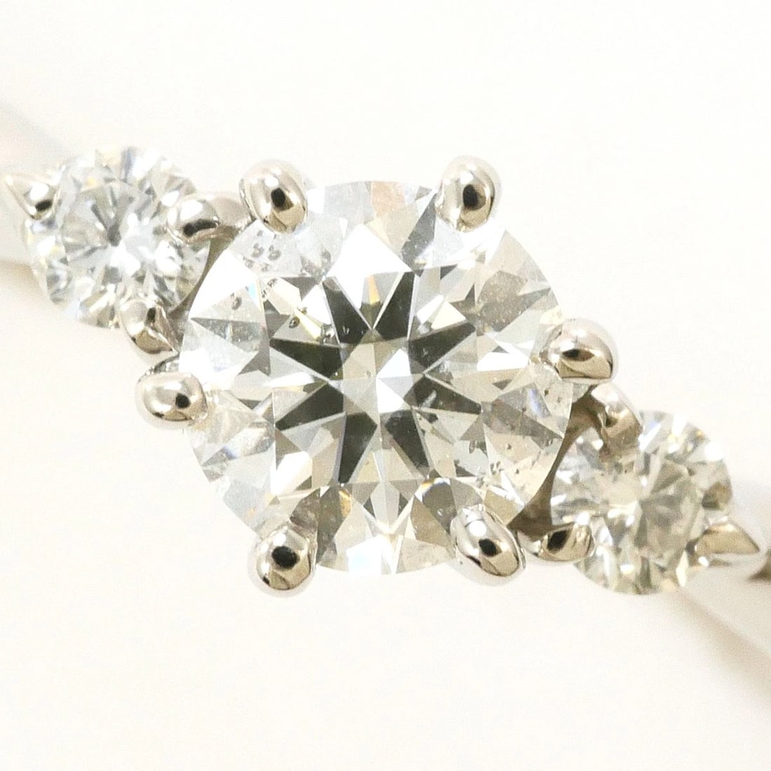 PT900 PLATINUM RING DIAMOND - 2