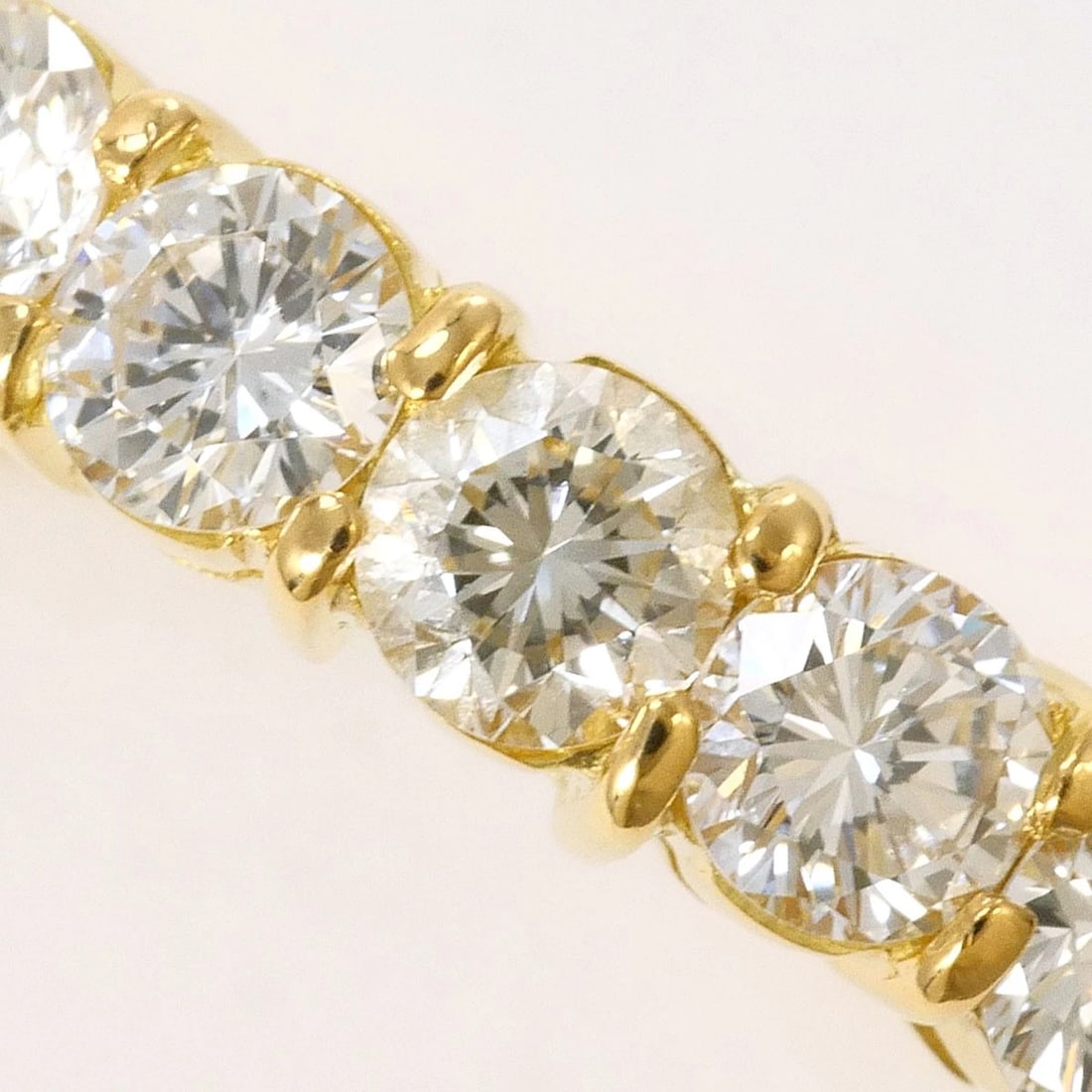 K18 18K GOLD RINGDIAMOND: K18 18k gold RingDiamond Brand: No Brand Type/Style: Ring Material: 18k gold, Main Stone/Creation Diamond Color: Gold Size: US 5 3/4 Accessories: None Accessories Notice: When purchasing pre-owned