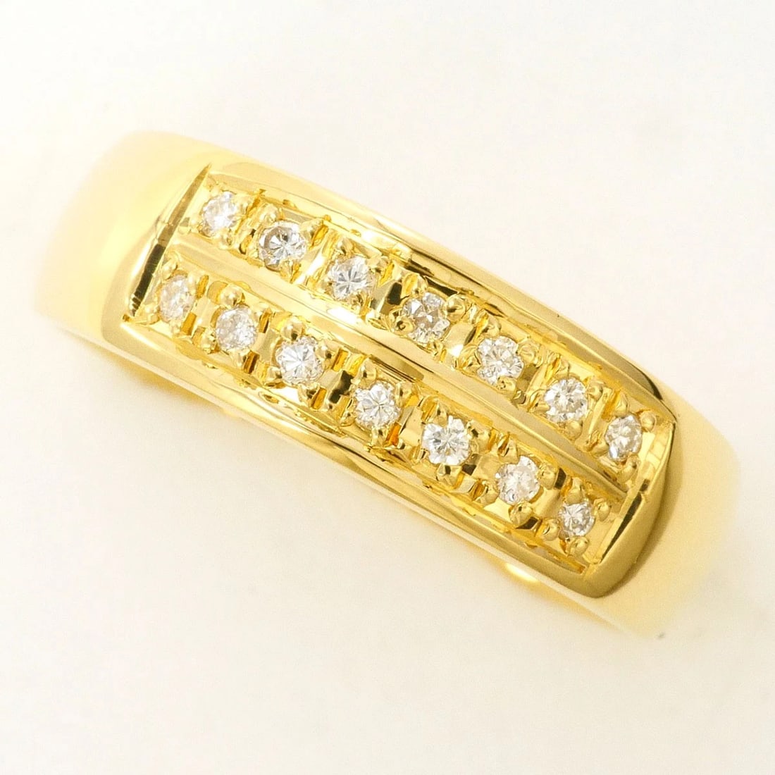 K18 18K GOLD RING DIAMOND: K18 18k gold Ring Diamond Brand: No Brand Type/Style: Ring Material: 18k gold, Main Stone/Creation Diamond Color: Gold Size: US 4 5/8 Accessories: None Accessories Notice: When purchasing pre-owned