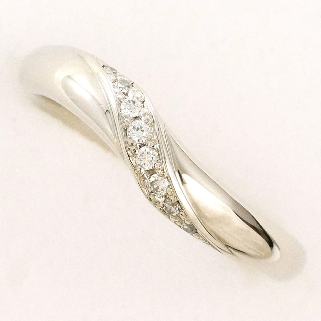 PT999 PLATINUM RING DIAMOND: PT999 Platinum Ring Diamond Brand: No Brand Type/Style: Ring Material: PT999 Platinum, Main Stone/Creation Diamond Color: Silver Size: US 4 5/8 Accessories: None Accessories Notice: When purchasing
