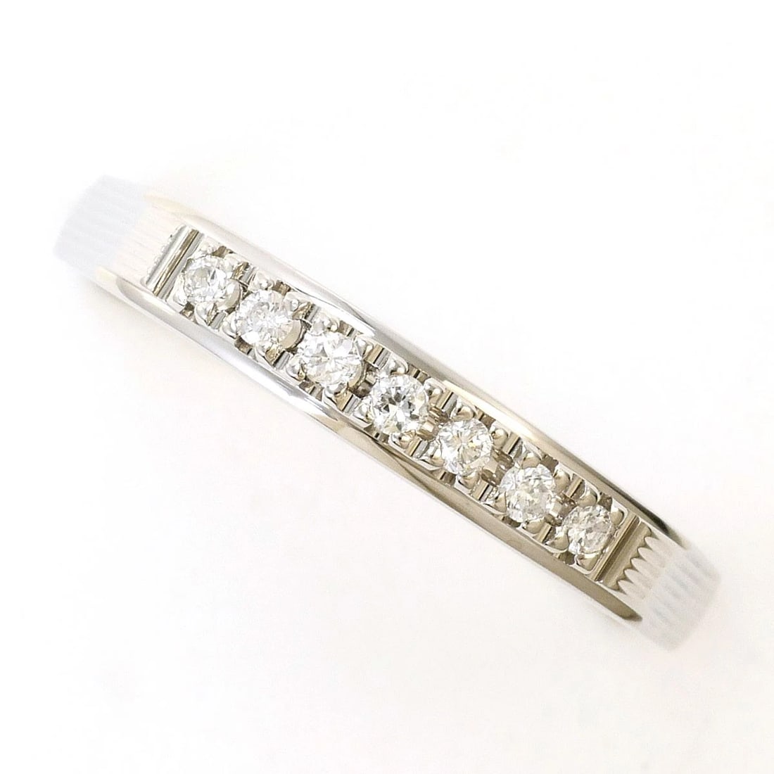 PT900 PLATINUM RING DIAMOND (1 of 3)