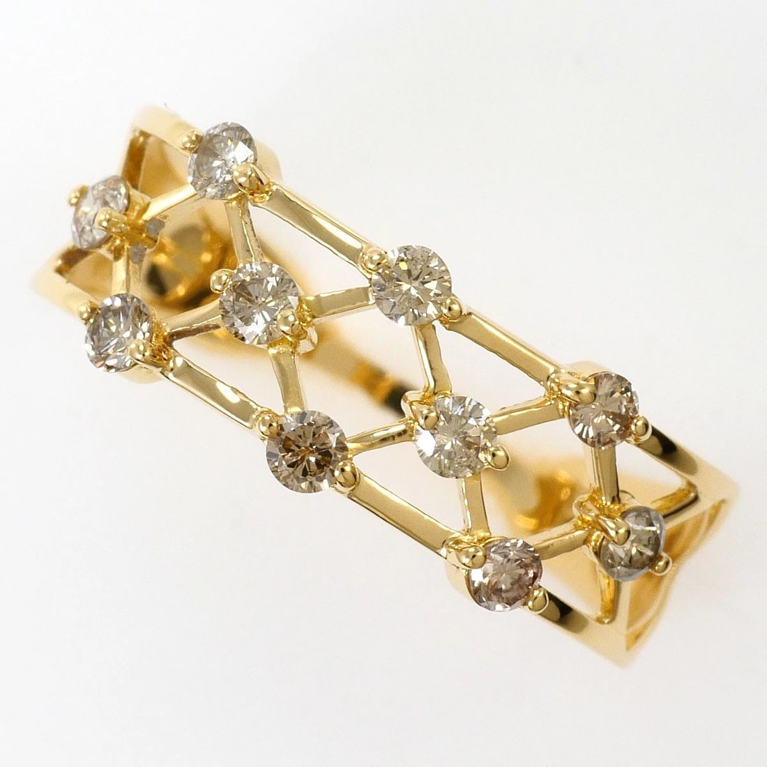 K18 18K GOLD RING DIAMOND: K18 18k gold Ring Diamond Brand: No Brand Type/Style: Ring Material: 18k gold, Main Stone/Creation Diamond Color: Gold Size: US 6 1/4 Accessories: None Accessories Notice: When purchasing pre-owned