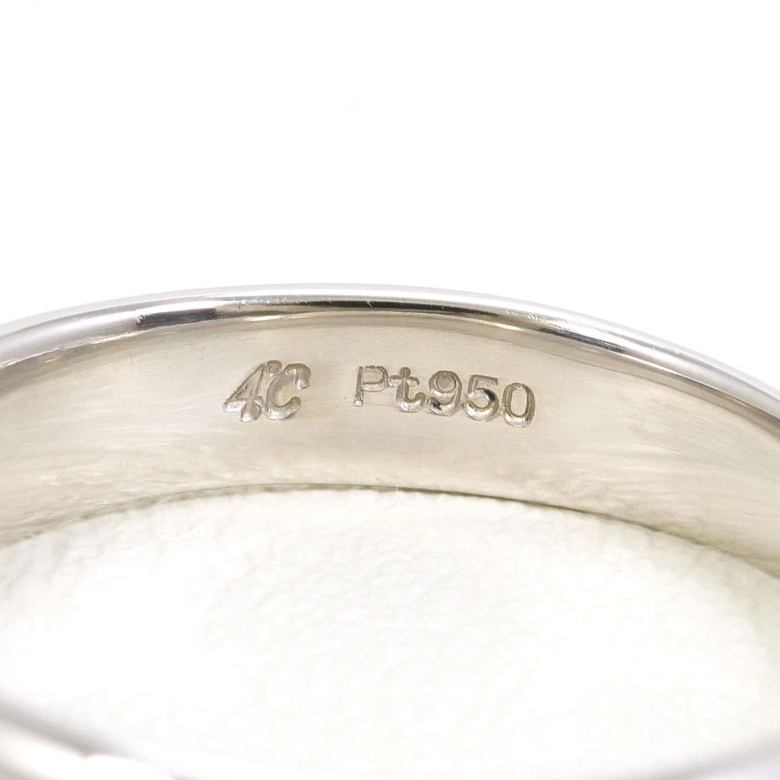 4?PT950 PLATINUM RING - 4