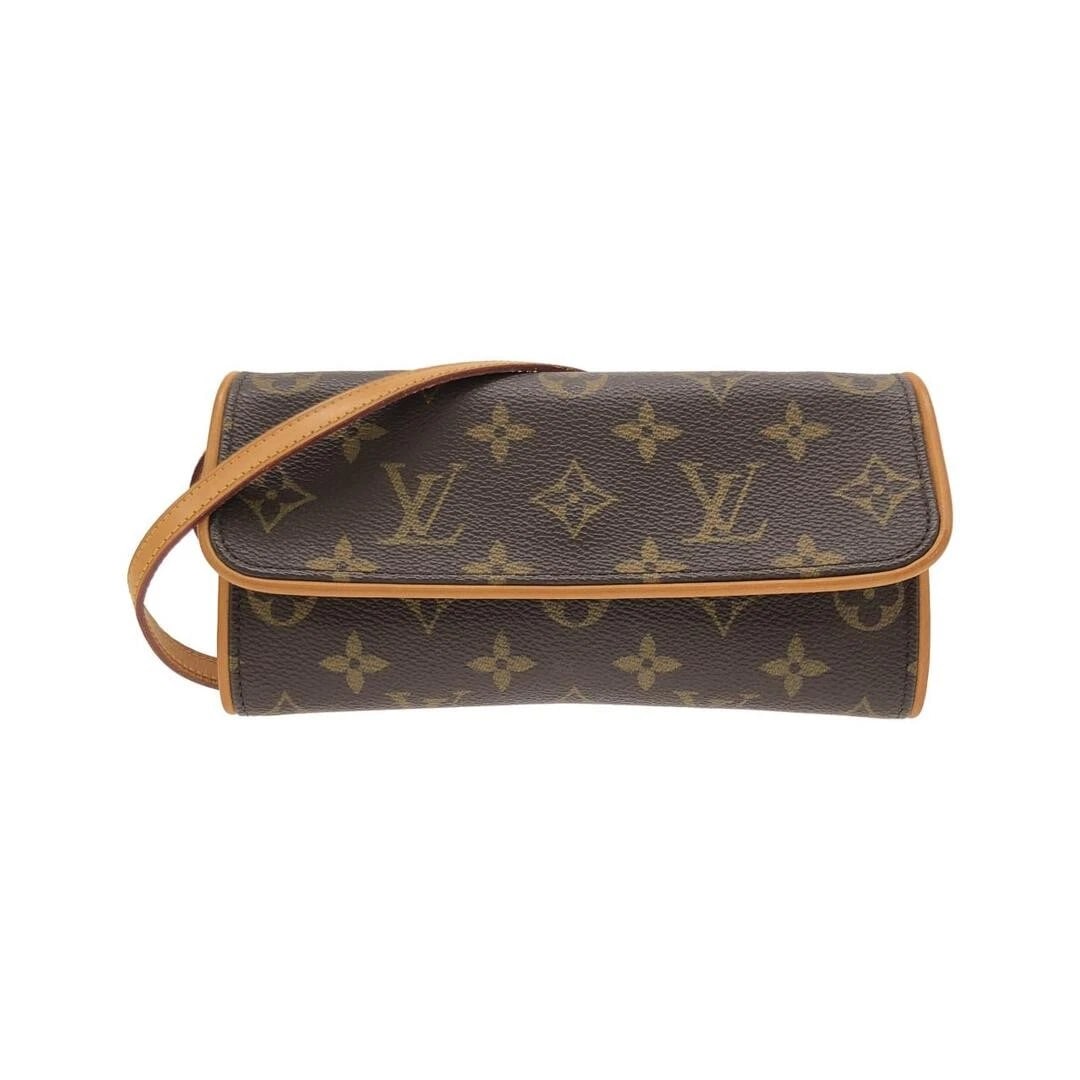 LOUIS VUITTON MONOGRAM POCHETTE TWIN PM CANVAS: Louis Vuitton Monogram Pochette Twin PM Canvas Brand: LOUIS VUITTON Type/Style: Bag Material: Coated Canvas Color: Brown / Gold Size: length of 19 cm (7.5 in), height of 10 cm (3.9 in), and a depth of