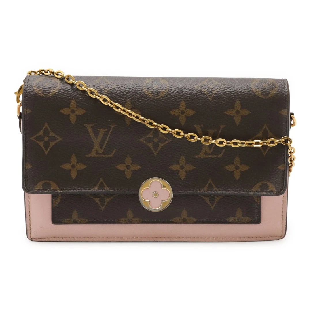 LOUIS VUITTON MONOGRAM CHAIN SHOULDER BAG: Louis Vuitton Monogram Chain Shoulder Bag Brand: LOUIS VUITTON Type/Style: Bag Material: Monogram Canvas (PVC Coating) Color: Rose Ballerine Size: W19.5 cm (7.7 in) H12.5 cm (4.9 in) Accessories: