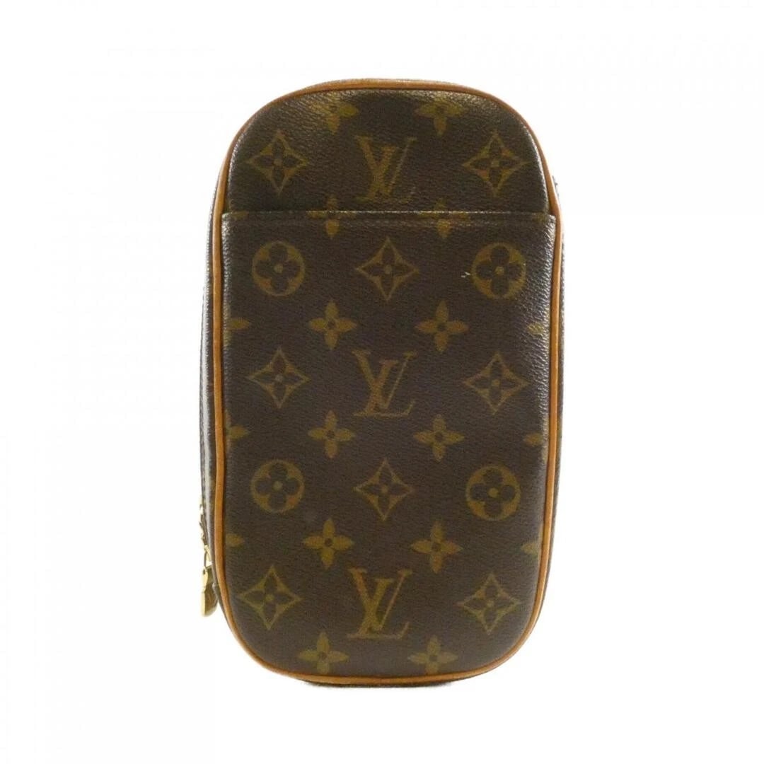 LOUIS VUITTON MONOGRAM POCHETTE SHOULDER BAG: Louis Vuitton Monogram Pochette Shoulder Bag Brand: Louis Vuitton Type/Style: Bag Material: Coated Canvas Color: Brown / Gold Size: 14 cm (5.5 in) (Width) x 23 cm (9.1 in) (Height) x 5 cm (2.0 in)