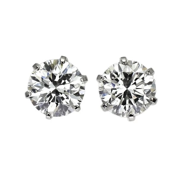 PT900 DIAMOND EARRINGS: Pt900 Diamond Earrings Brand: None Type/Style: piercing Material: Pt900 Color: none Size: Length/Width/Diameter5.0 Width/Thickness5.6 Accessories: None Accessories Notice: When purchasing pre-owned