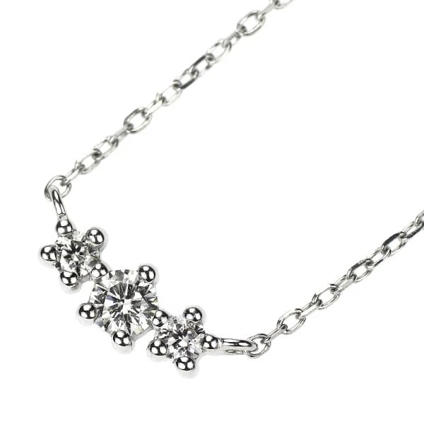 PT900/ PT850 DIAMOND PENDANT NECKLACE: Pt900/ Pt850 Diamond Pendant Necklace Brand: None Type/Style: pendant necklace Material: Pt900/ Pt850 Color: none Size: Necklace: Chain Length 40.5 cm Accessories: None Accessories Notice: When
