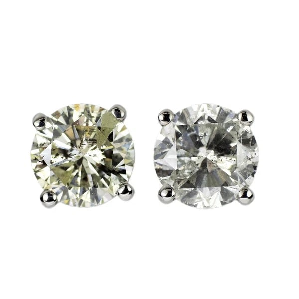 PT900/ PT950 DIAMOND EARRINGS: Pt900/ Pt950 Diamond Earrings Brand: None Type/Style: piercing Material: Pt900/ Pt950 Color: none Size: Length/Width/Diameter8.8 Accessories: None Accessories Notice: When purchasing pre-o
