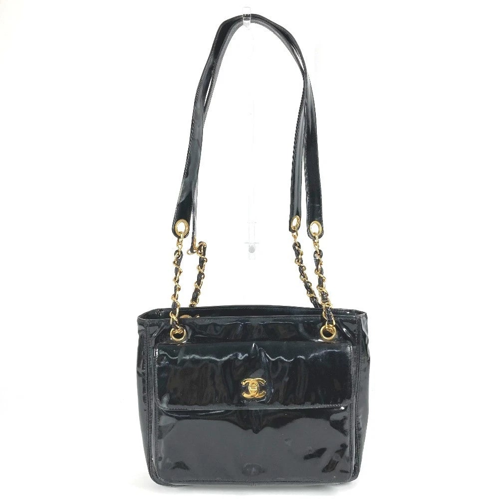 CHANEL A08036 CC CC MARK LOGO TOTE BAG CHAIN SHOULDER BAG: CHANEL A08036 CC CC Mark logo Tote Bag Chain Shoulder Bag Brand: CHANEL Type/Style: Shoulder Bag Material: enamel Color: Black/Gold Size: W10.4?H8.7?D2.6inch / W26.5cm?H22cm?D6.5cm Accessories: No