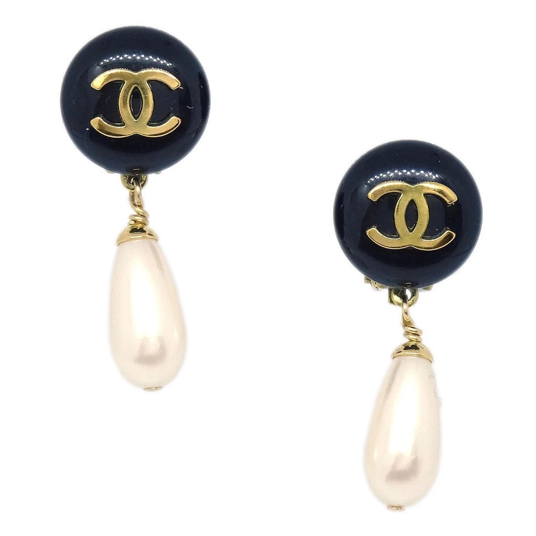 CHANEL GOLD PEARL DANGLE CLIP-ON EARRINGS: Chanel Gold Pearl Dangle Clip-On Earrings Brand: CHANEL Type/Style: Earrings Material: Gold plated, Color: Gold, Black, White Size: W 1.5 x H 3.7 cm Accessories: None Accessories Notice: W