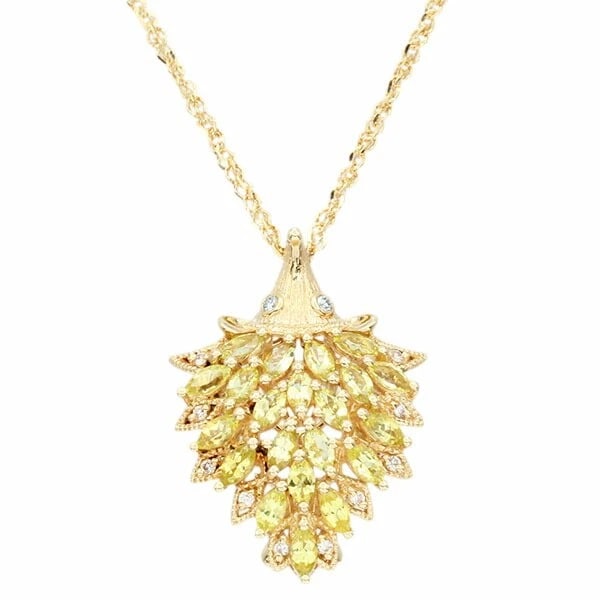 18K YG HEDGEHOG MOTIF PERIDOT DIAMOND NECKLACE: 18K YG Hedgehog Motif Peridot Diamond Necklace Brand: Unbranded Type/Style: Necklace Material: 18K YG, Color: Yellow Gold Size: Length: Approx. 40.5cm Top: approx. 18Wmm x H27mm Accessories: None