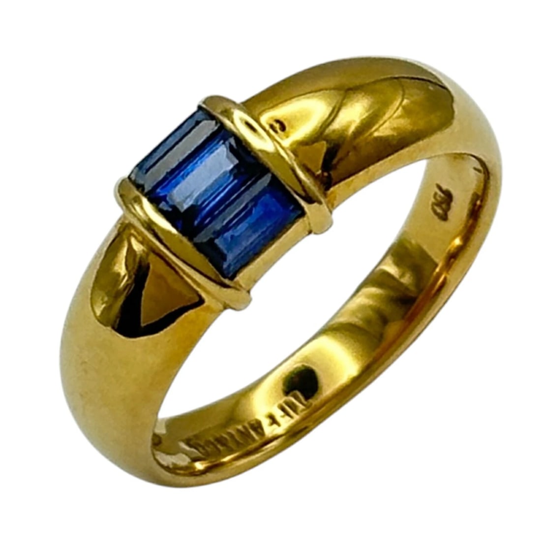 TIFFANY & CO. STACKING SAPPHIRE RING GOLD 18K SAPPHIRE: Tiffany & Co. Stacking Sapphire Ring Gold 18K Sapphire Brand: Tiffany & Co. Type/Style: Ring Material: 750, Color: Gold Size: US 6 Accessories: None Accessories Notice: When purchasing pre-owned