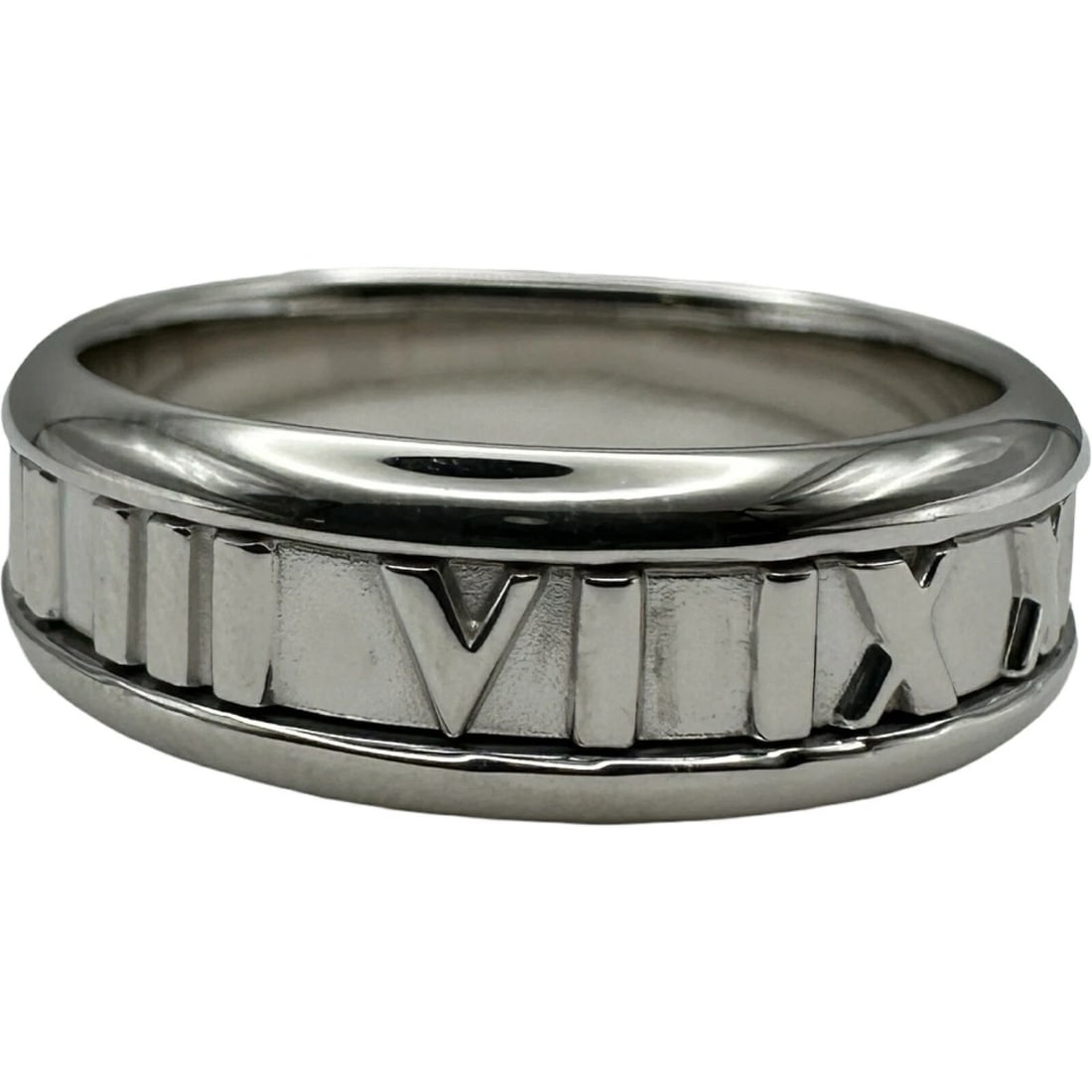 TIFFANY & CO. ATLAS RING WHITE GOLD 18K: Tiffany & Co. Atlas Ring White Gold 18K Brand: Tiffany & Co. Type/Style: Ring Material: 750, Color: White Gold Size: US 9.5 Accessories: None Accessories Notice: When purchasing pre-owned