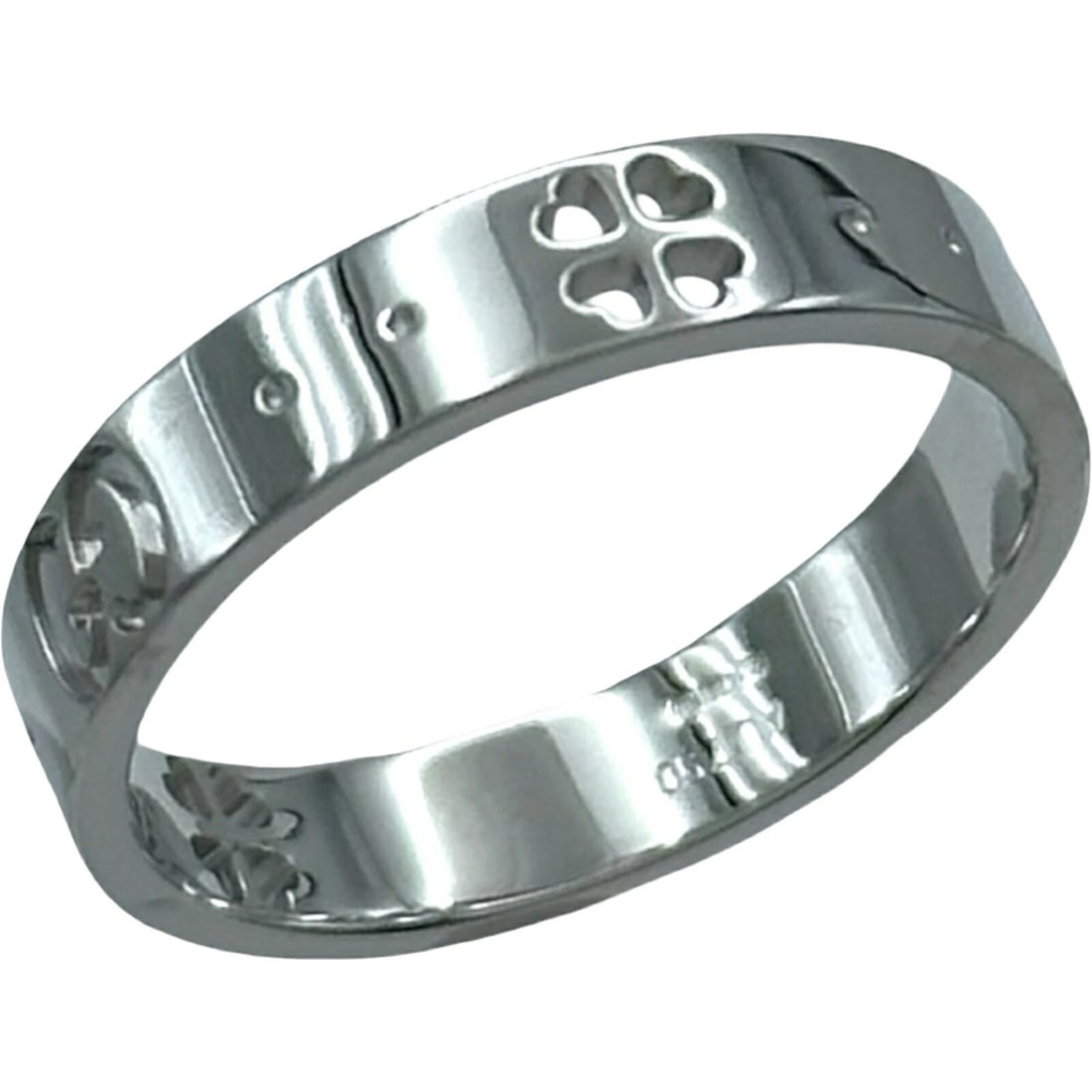 GUCCI ICON CLOVER RING WHITE GOLD 18K: Gucci Icon Clover Ring White Gold 18K Brand: Gucci Type/Style: Ring Material: AU750, Color: White Gold Size: US 5.5 Accessories: None Accessories Notice: When purchasing pre-owned goods, please refer