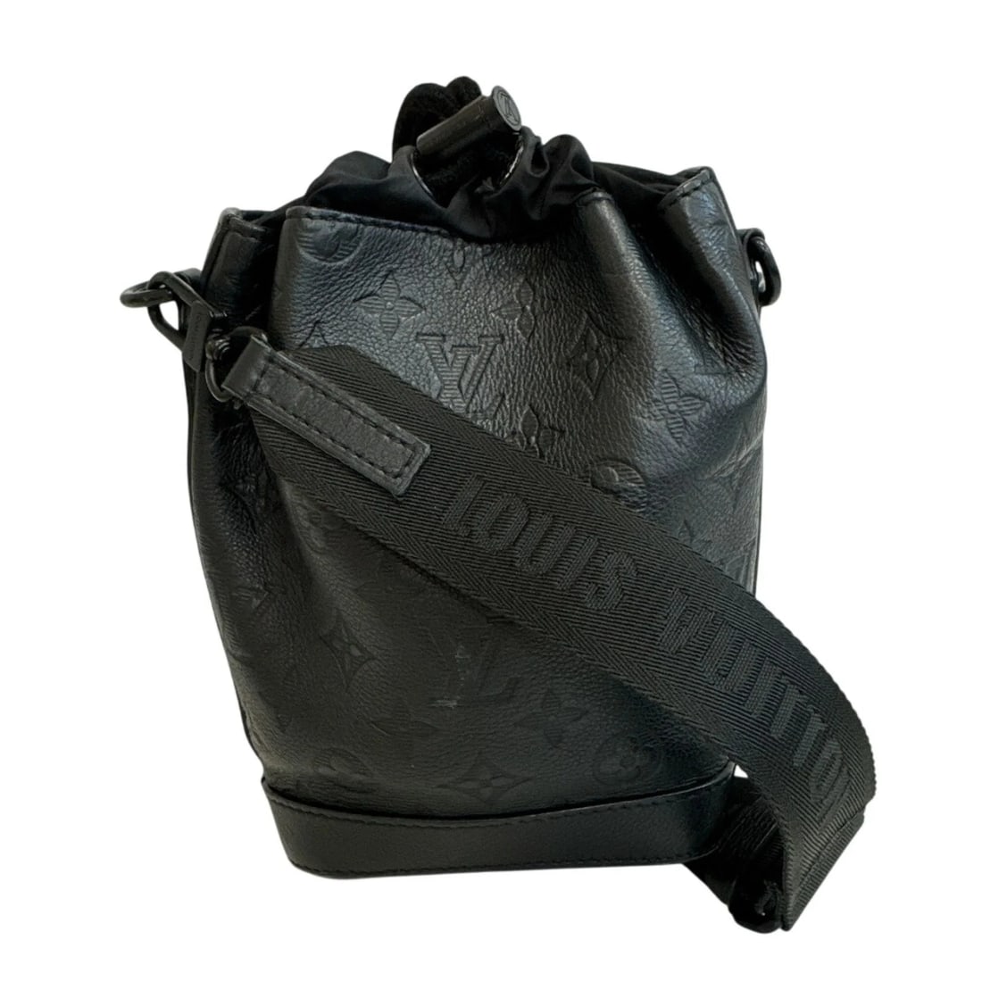 LOUIS VUITTON NOE SLING SHOULDER POUCH, DRAWSTRING BAG: LOUIS VUITTON Noe Sling Shoulder Pouch, Drawstring Bag Brand: Louis Vuitton Type/Style: Pochette, Pouch, Shoulder bag Material: Leather Color: Black Size: (HxWxD) 21cm x 14cm x 6.5cm / 8.26'' x 5.51''