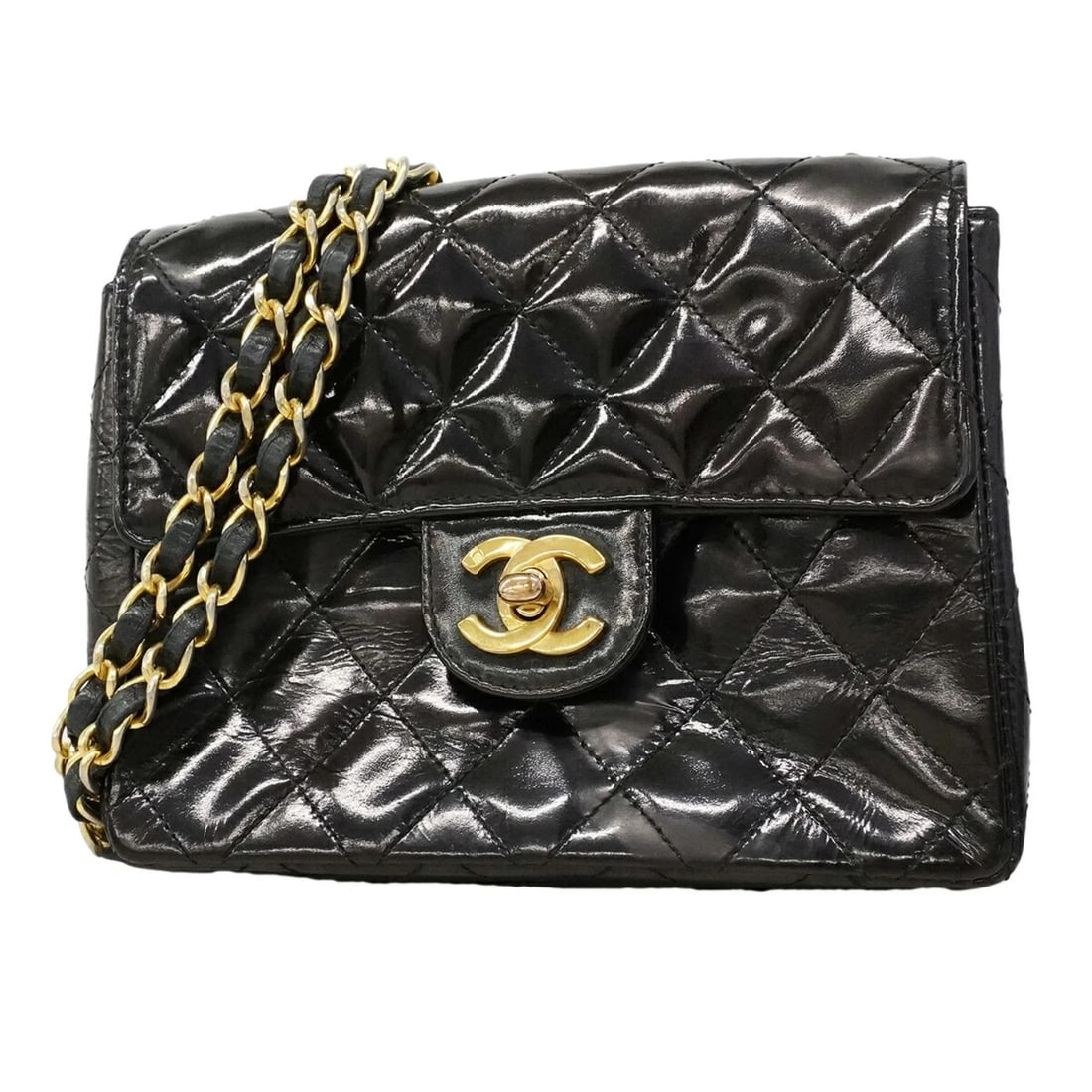 CHANEL MINI MATELASSE CHAIN SHOULDER BAG, PATENT LEATHER, BLACK: Chanel Mini Matelasse Chain Shoulder Bag, Patent Leather, Black Brand: Chanel Type/Style: Shoulder bag Material: Patent Leather Color: Black Size: (HxWxD)13cm x 17.5cm x 6.5cm / 5.11'' x 6.88'' x 2.55