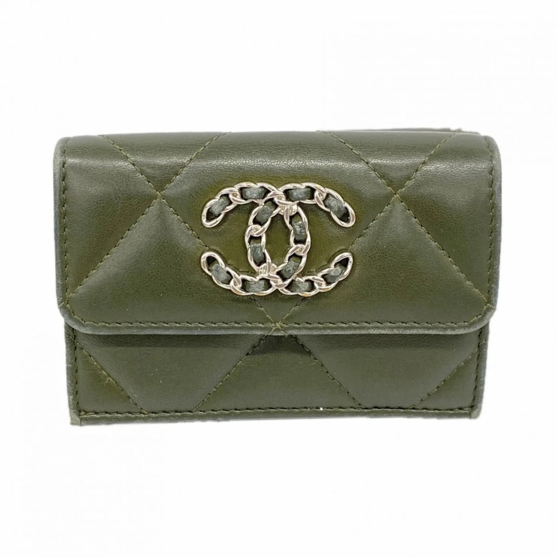 CHANEL TRI-FOLD WALLET, 19, LAMBSKIN, KHAKI GRAY,: Chanel Tri-fold Wallet, 19, Lambskin, Khaki Gray, Brand: Chanel Type/Style: Wallet Material: Leather Color: Green Size: (HxWxD)7cm x 10.5cm x 3.5cm / 2.75'' x 4.13'' x 1.37'' Accessories: None