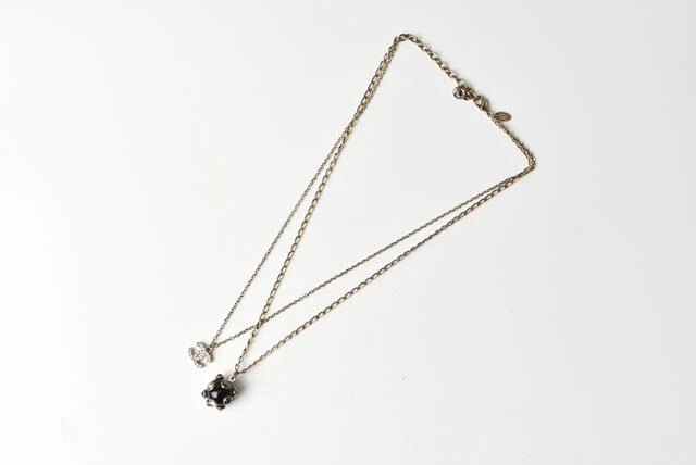 CHANEL COCO MARK RHINESTONE DOME GOLD MULTICOLOR NECKLACE PENDANT: Chanel Coco Mark Rhinestone Dome Gold Multicolor Necklace Pendant Brand: Chanel Type/Style: Necklace Material: Metal, Color: Gold Size: ApproximatelyW1.5?H1.5cm,Chain length: up to 44cm Accessorie