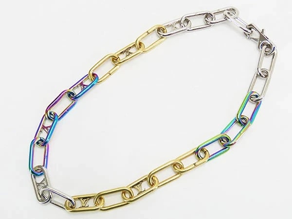 LOUIS VUITTON NECKLACE SIGNATURE CHAIN: Louis Vuitton necklace Signature Chain Brand: Louis Vuitton Type/Style: Necklace Material: Metal, Color: Gold x Silver x Rainbow Color Size: Total length: approx. 47cm / Width: approx. 1.2cm Acces
