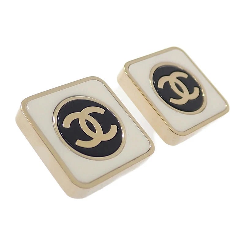 CHANEL CC SQUARE COCO MARK EARRINGS METAL GOLD: CHANEL CC Square Coco Mark Earrings Metal Gold Brand: CHANEL Type/Style: Earring Material: Metal, Color: Gold Size: Motif: Width: Approx. 2.5cm x Height: Approx. 2.5cm Accessories: None Ac