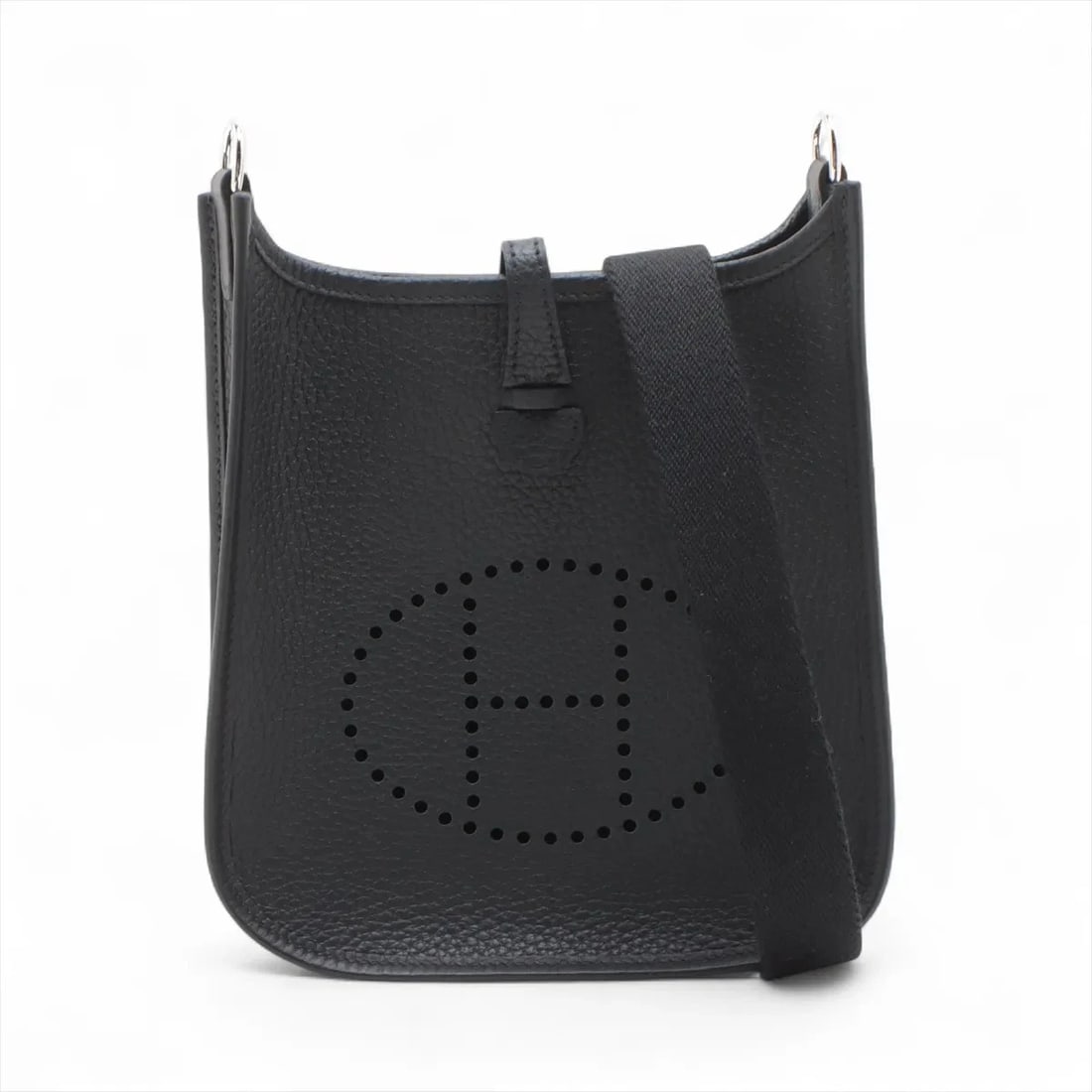 HERMES EVELYN 16 TPM AMAZON TAURILLON CLEMENCE BLACK: Hermes evelyn 16 TPM Amazon Taurillon Clemence Black Brand: Hermes Type/Style: Shoulder bag Material: Taurillon Clemence Color: Black Size: Height:7.9inchLength:6.9inchDepth:2.2inch Accessories: N