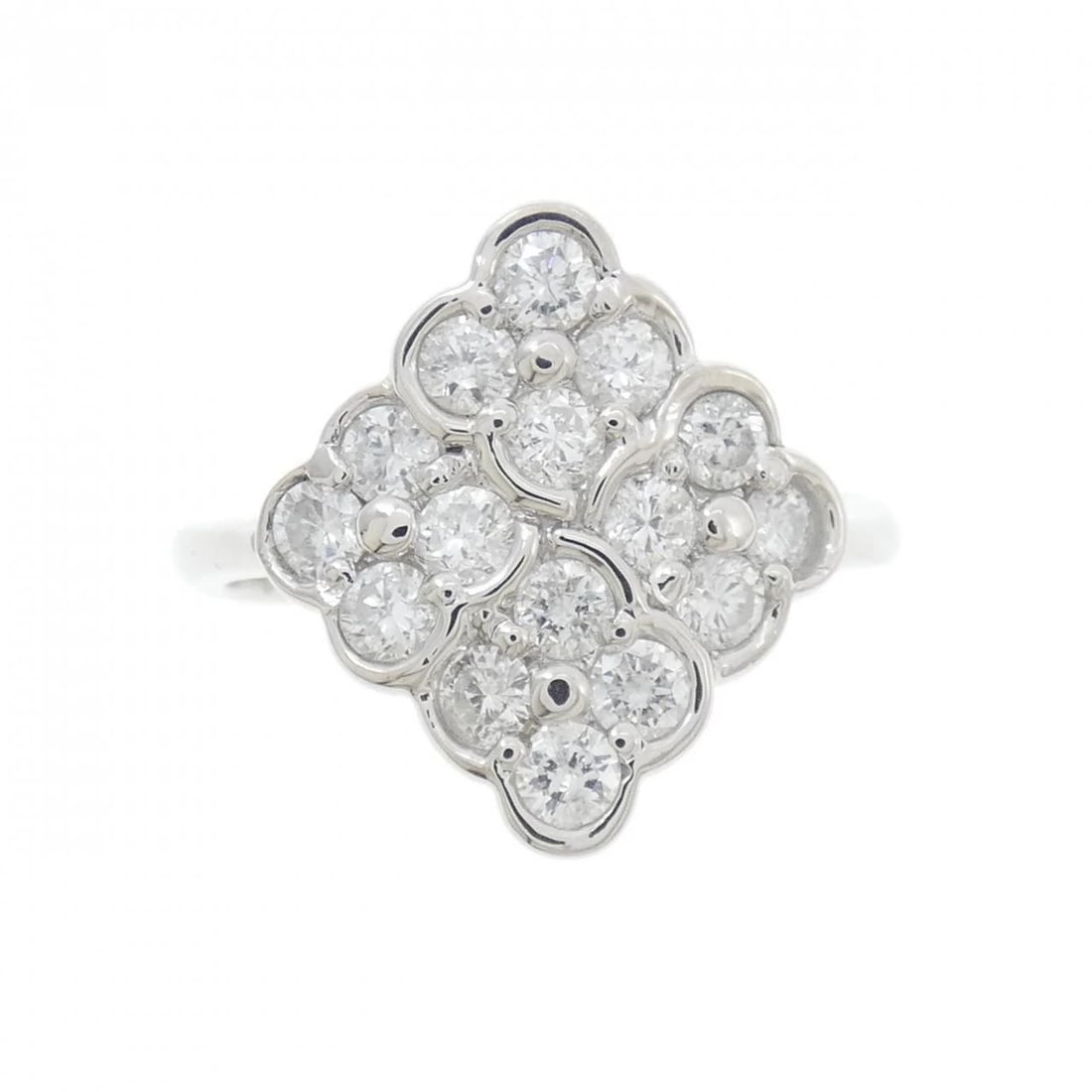 PT900 FLOWER DIAMOND RING: PT900 Flower Diamond Ring Brand: Unbranded Type/Style: Diamond Ring Material: PT900, Color: Silver Size: US 6 3/4 Accessories: None Accessories Notice: When purchasing pre-owned goods, please refer