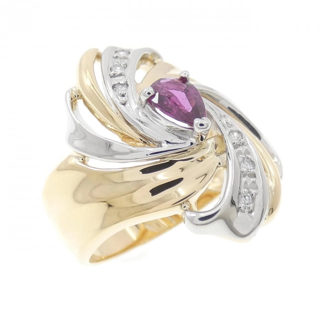 K18YG/PT900 RUBY RING: K18YG/PT900 Ruby Ring Brand: Unbranded Type/Style: Ruby Ring Material: 18K Yellow GoldPlatinum900, Main Stone/Creation RubySecondary Stone Diamond Color: Yellow GoldPlatinum Size: US 5 1/4