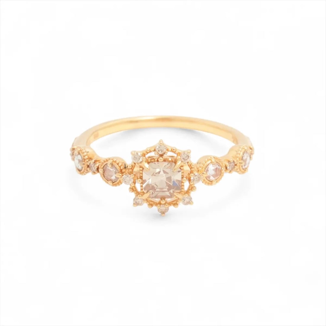 AGET DIAMOND RING K18(YG): aget diamond Ring K18(YG) Brand: aget Type/Style: Ring Material: K18(YG), Main Stone/Creation Natural Color: YG Size: 5.5 - 5.75 US Accessories: None Accessories Notice: When purchasing pre-owned