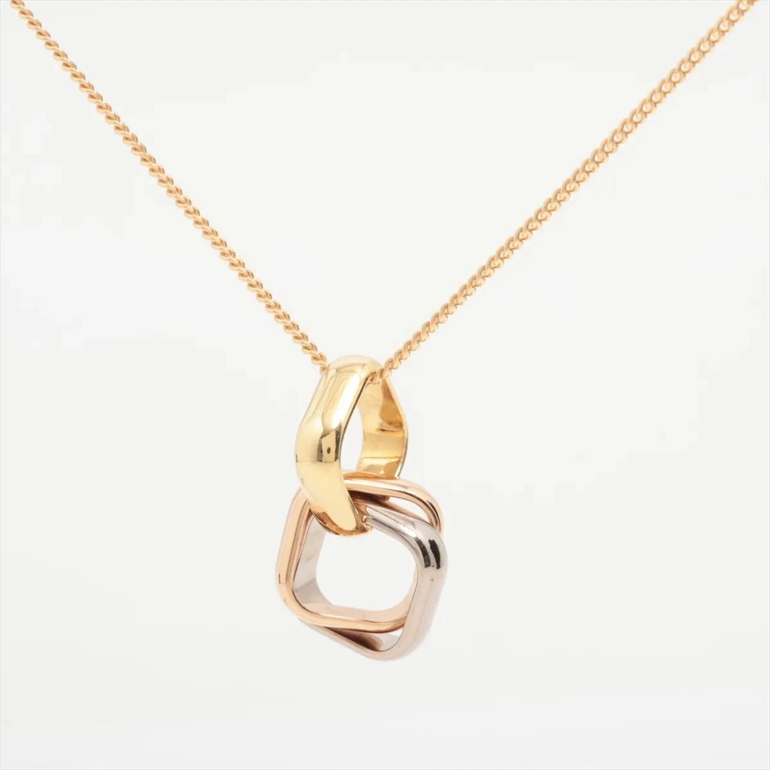 CARTIER TRINITY CUSHION NECKLACE 750(YG?PG?WG): Cartier Trinity Cushion Necklace 750(YG?PG?WG) Brand: Cartier Type/Style: Necklace Material: 750(YG PG WG), Color: YG PG WG Size: (CM) Chain length:60.2 (Inch) Chain Length:23.7inch Accessories: N