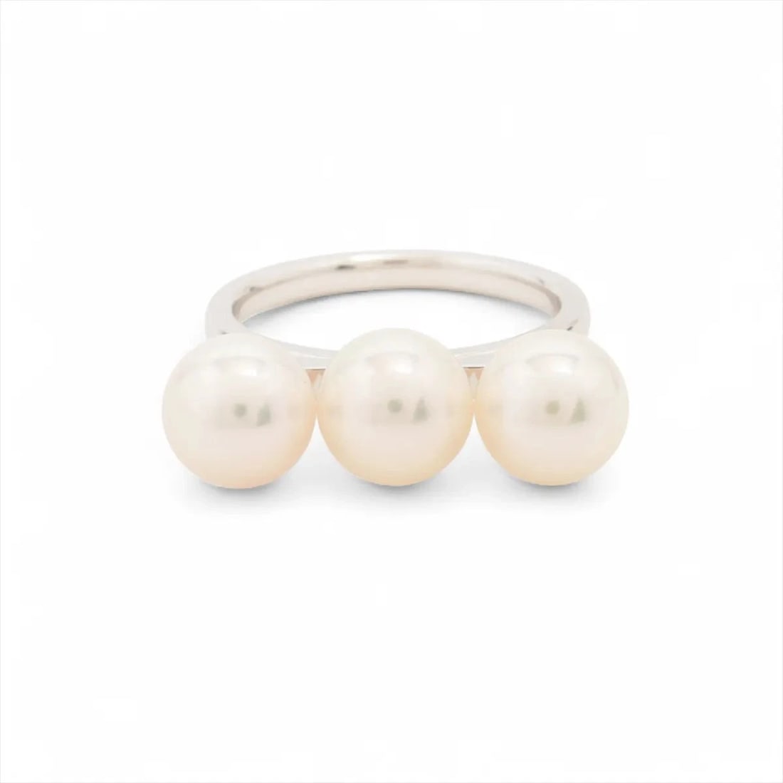 TASAKI BALANCE NEO PEARL RING 750(WG): TASAKI Balance Neo Pearl Ring 750(WG) Brand: TASAKI Type/Style: Ring Material: 750(WG), Color: WG Size: 7.25 US Accessories: None Accessories Notice: When purchasing pre-owned goods, pleas