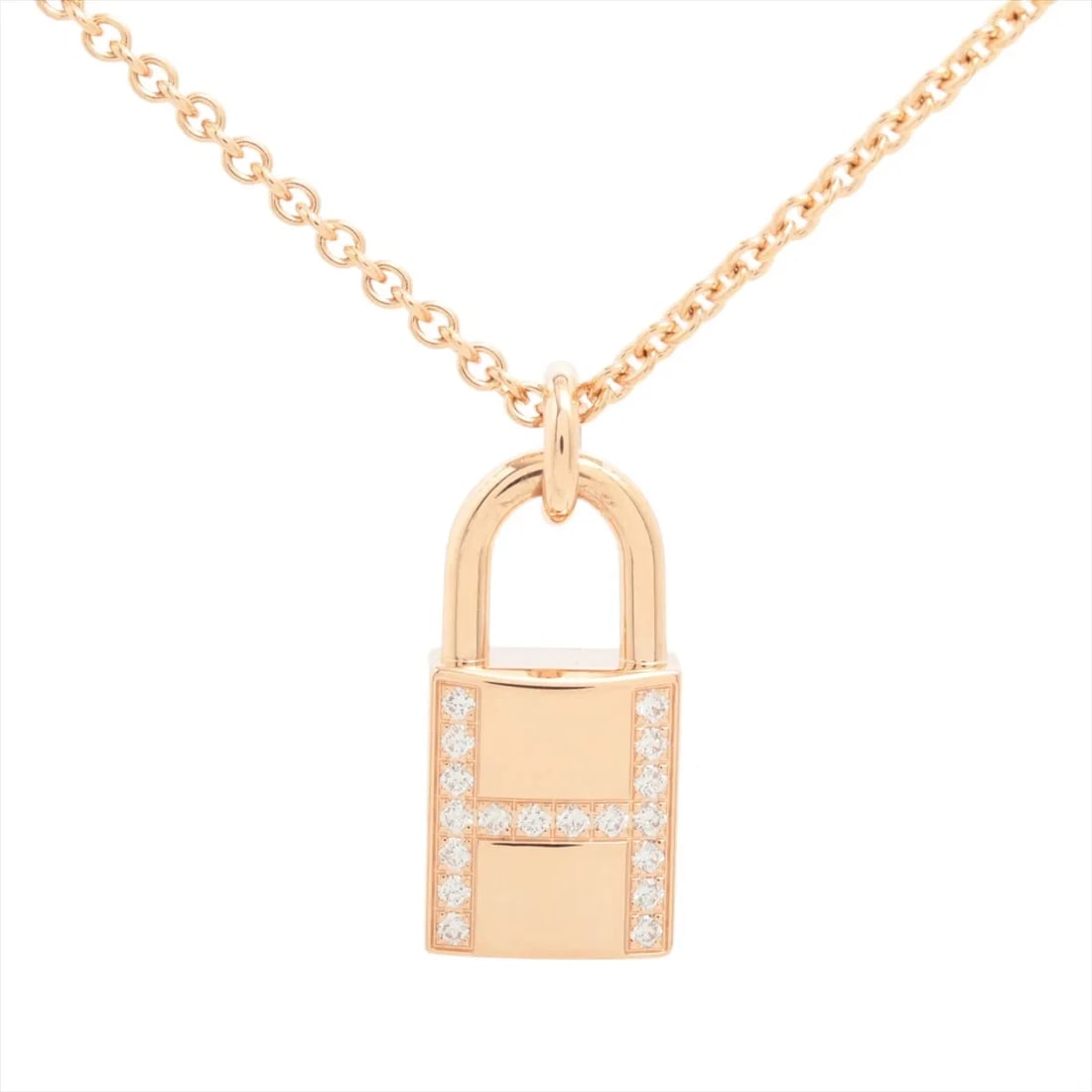 HERMES CADENA LOCK DIAMOND NECKLACE 750(PG): Hermes Cadena lock diamond Necklace 750(PG) Brand: Hermes Type/Style: Necklace Material: 750(PG), Main Stone/Creation Natural Color: PG Size: (CM) Chain length:40 (Inch) Chain Length:15.7inch Acce