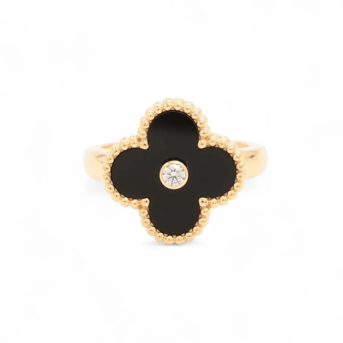 VAN CLEEF & ARPELS ALHAMBRA ONYX DIAMOND RING 750(YG): Van Cleef & Arpels Alhambra Onyx diamond Ring 750(YG) Brand: Van Cleef & Arpels Type/Style: Ring Material: 750(YG), Main Stone/Creation Onyx Color: YG Size: 5.25 US Accessories: None Acces