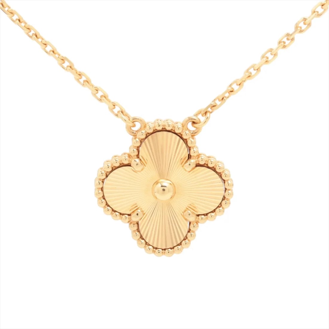 VAN CLEEF & ARPELS ALHAMBRA GUILLOCHE NECKLACE 750(YG): Van Cleef & Arpels Alhambra Guilloche Necklace 750(YG) Brand: Van Cleef & Arpels Type/Style: Necklace Material: 750(YG), Color: YG Size: (CM) Chain length:47.3 Accessories: None Accessorie
