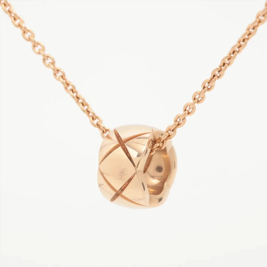 CHANEL COCO CRUSH NECKLACE 750(BG): Chanel Coco Crush Necklace 750(BG) Brand: Chanel Type/Style: Necklace Material: 750(BG), Color: BG Size: (CM) Chain length:47.5 Accessories: None Accessories Notice: When purchasing pre-ow