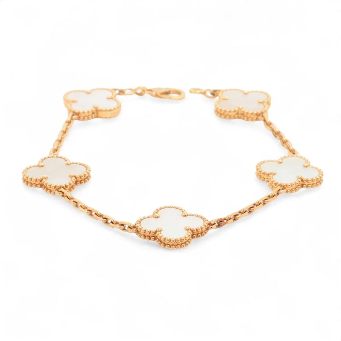 VAN CLEEF & ARPELS ALHAMBRA 5P BRACELET: Van Cleef & Arpels Alhambra 5P Bracelet Brand: Van Cleef & Arpels Type/Style: Bracelet Material: 750(YG), Color: YG Size: (CM) Bracelet length:19.4 Accessories: None Accessories Notice: When
