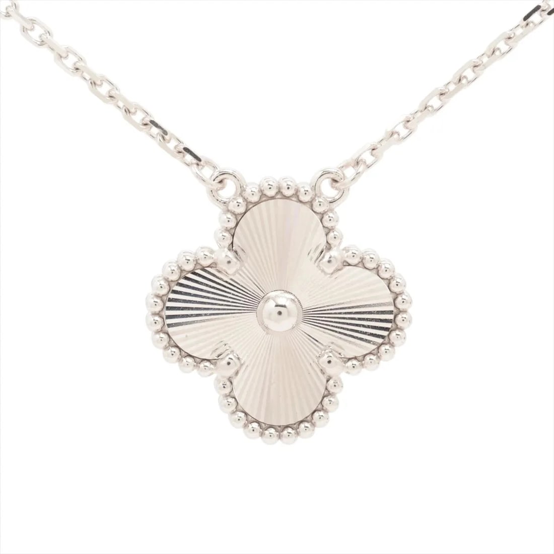 VAN CLEEF & ARPELS ALHAMBRA GUILLOCHE NECKLACE 750(WG): Van Cleef & Arpels Alhambra Guilloche Necklace 750(WG) Brand: Van Cleef & Arpels Type/Style: Necklace Material: 750(WG), Color: WG Size: (CM) Chain length:42 Accessories: None Accessories Notice: