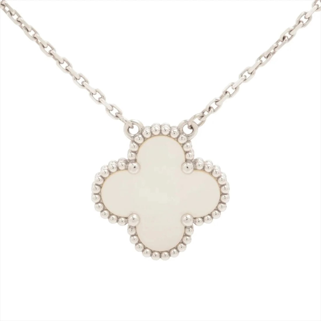 VAN CLEEF & ARPELS ALHAMBRA NECKLACE 750(WG): Van Cleef & Arpels Alhambra Necklace 750(WG) Brand: Van Cleef & Arpels Type/Style: Necklace Material: 750(WG), Color: WG Size: (CM) Chain length:47.2 Accessories: None Accessories Notice: When