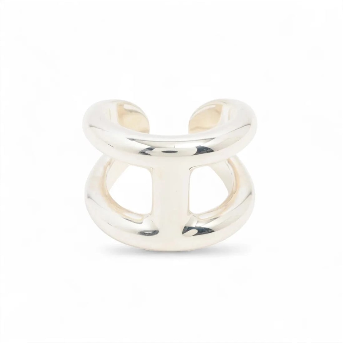HERMES OSMO'S GM RING: Hermes Osmo's GM Ring Brand: Hermes Type/Style: Ring Material: 925, Color: Silver Size: 6.25 - 6.5 US Accessories: None Accessories Notice: When purchasing pre-owned goods, please refer to the photos