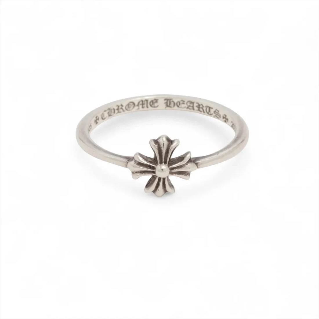 CHROME HEARTS BUBBLE GUM CH PLUS RING 925: Chrome Hearts Bubble gum CH plus Ring 925 Brand: Chrome Hearts Type/Style: Ring Material: 925, Color: Silver Size: 5.5 - 5.75 US Accessories: None Accessories Notice: When purchasing pre-owned goods,