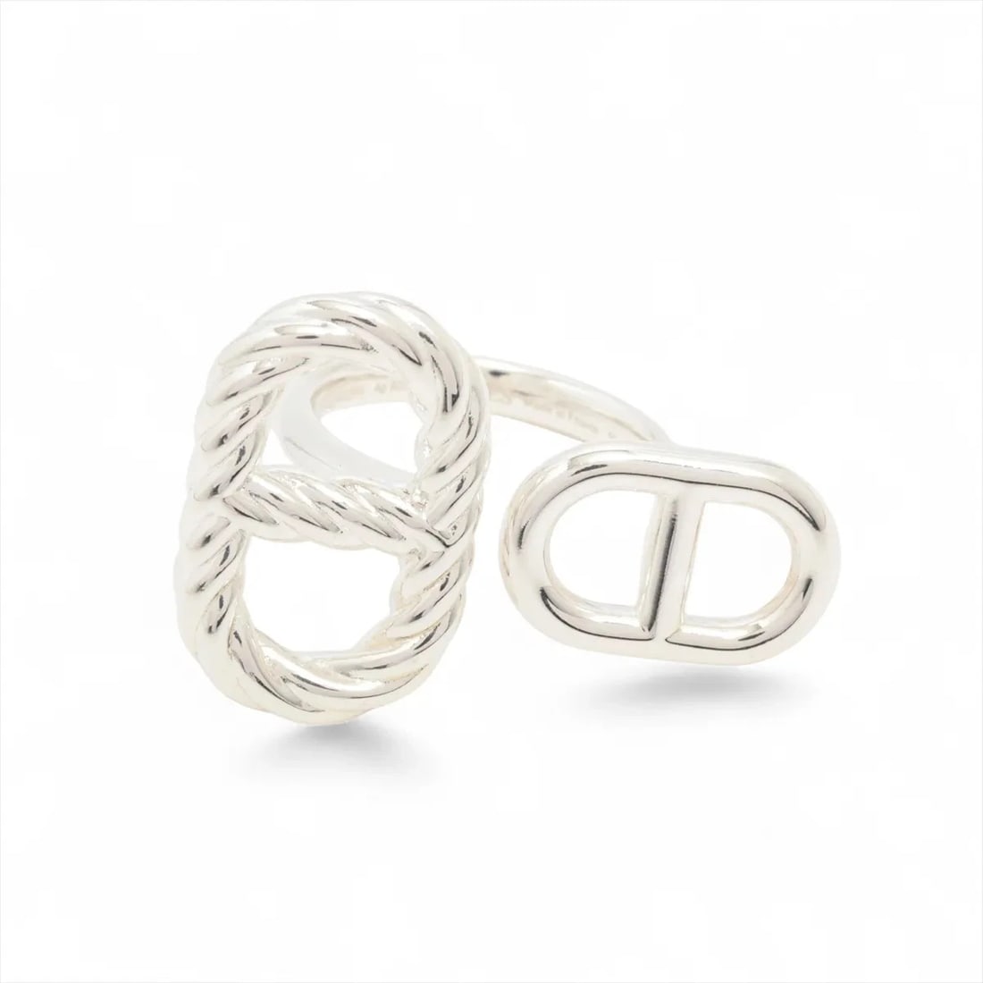 HERMES CHAINE D'ANCRE ALEA II RING 925 SILVER: Hermes Chaine D'Ancre Alea II Ring 925 Silver Brand: Hermes Type/Style: Ring Material: 925, Color: Silver Size: 7.5 US Accessories: None Accessories Notice: When purchasing pre-owned goods