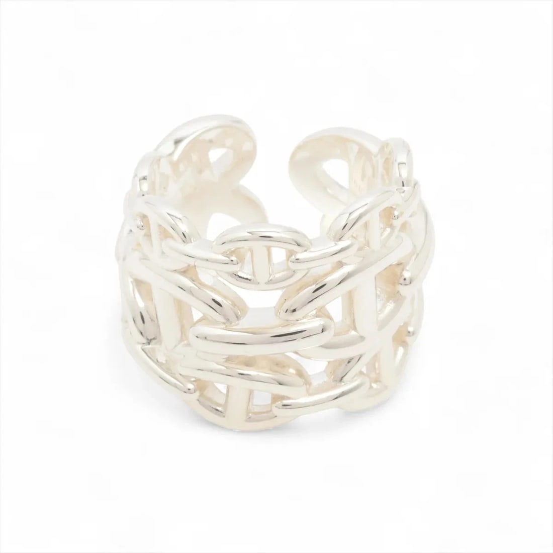 HERMES CHAINE D'ANCRE ENCHAINEE GM RING: Hermes CHAINE d'Ancre Enchainee GM Ring Brand: Hermes Type/Style: Ring Material: 925, Color: Silver Size: 6.75 - 7 US Accessories: None Accessories Notice: When purchasing pre-owned goods,