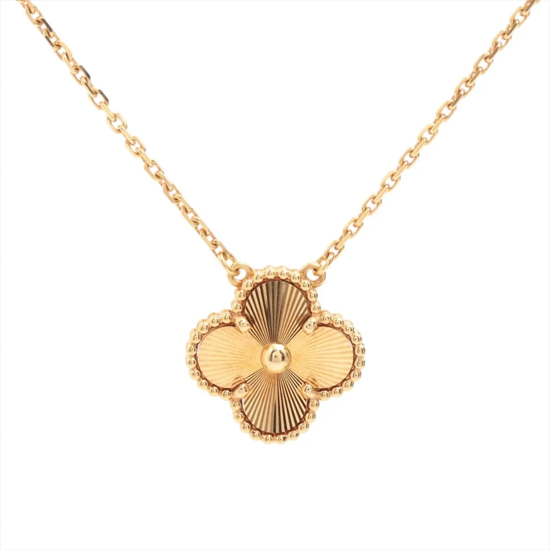 VAN CLEEF & ARPELS ALHAMBRA GUILLOCHE NECKLACE 750(YG): Van Cleef & Arpels Alhambra Guilloche Necklace 750(YG) Brand: Van Cleef & Arpels Type/Style: Necklace Material: 750(YG), Color: YG Size: (CM) Chain length:42.3 Accessories: None Accessories Notice: