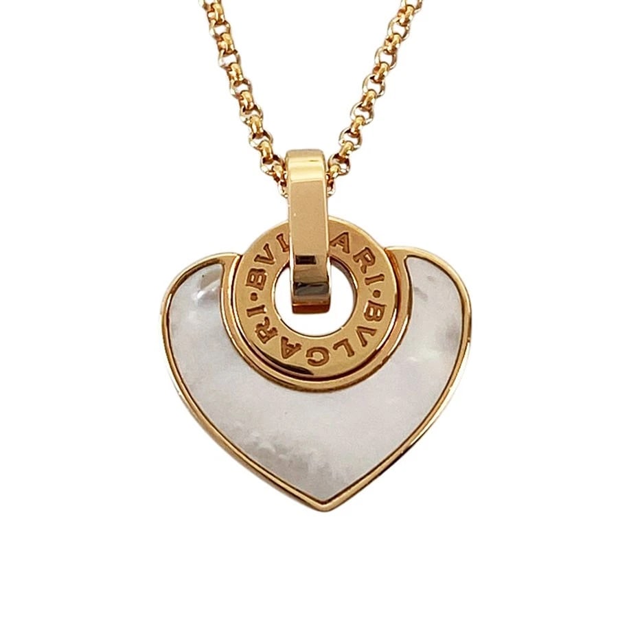 BVLGARI CUORE ROSE GOLD NECKLACE: BVLGARI Cuore Rose gold Necklace Brand: BVLGARI Type/Style: Necklace Material: 18K Rose Gold, Color: Rose Gold Size: Top size:19.0mm?15.7mm Necklace full length:43cm Accessories: None Acce
